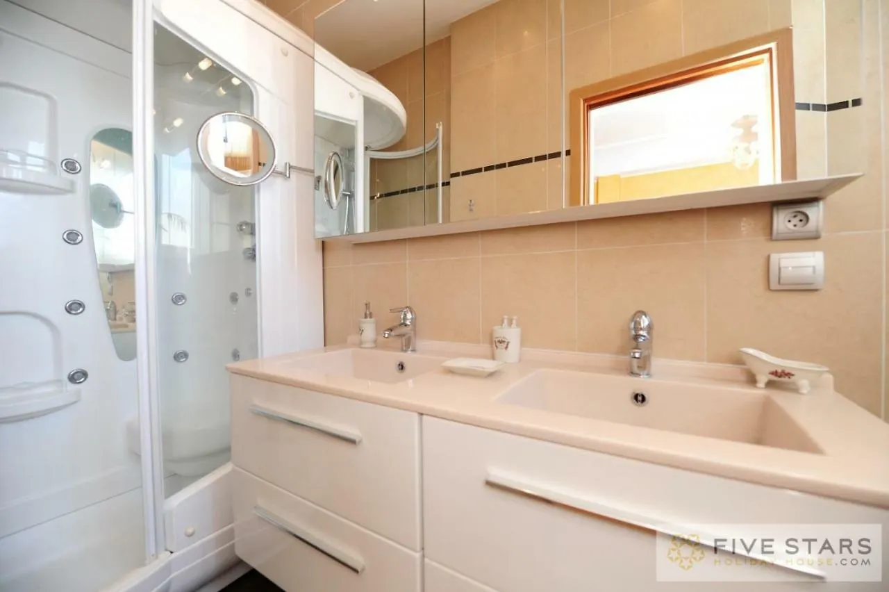 Le Majestic Promenade - Five Stars Holiday House Nice