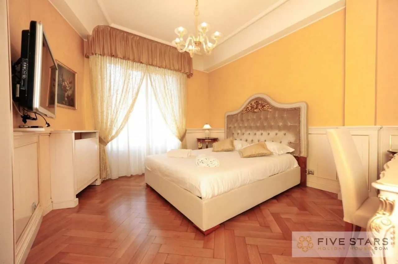 Le Majestic Promenade - Five Stars Holiday House Nice 0*,  France