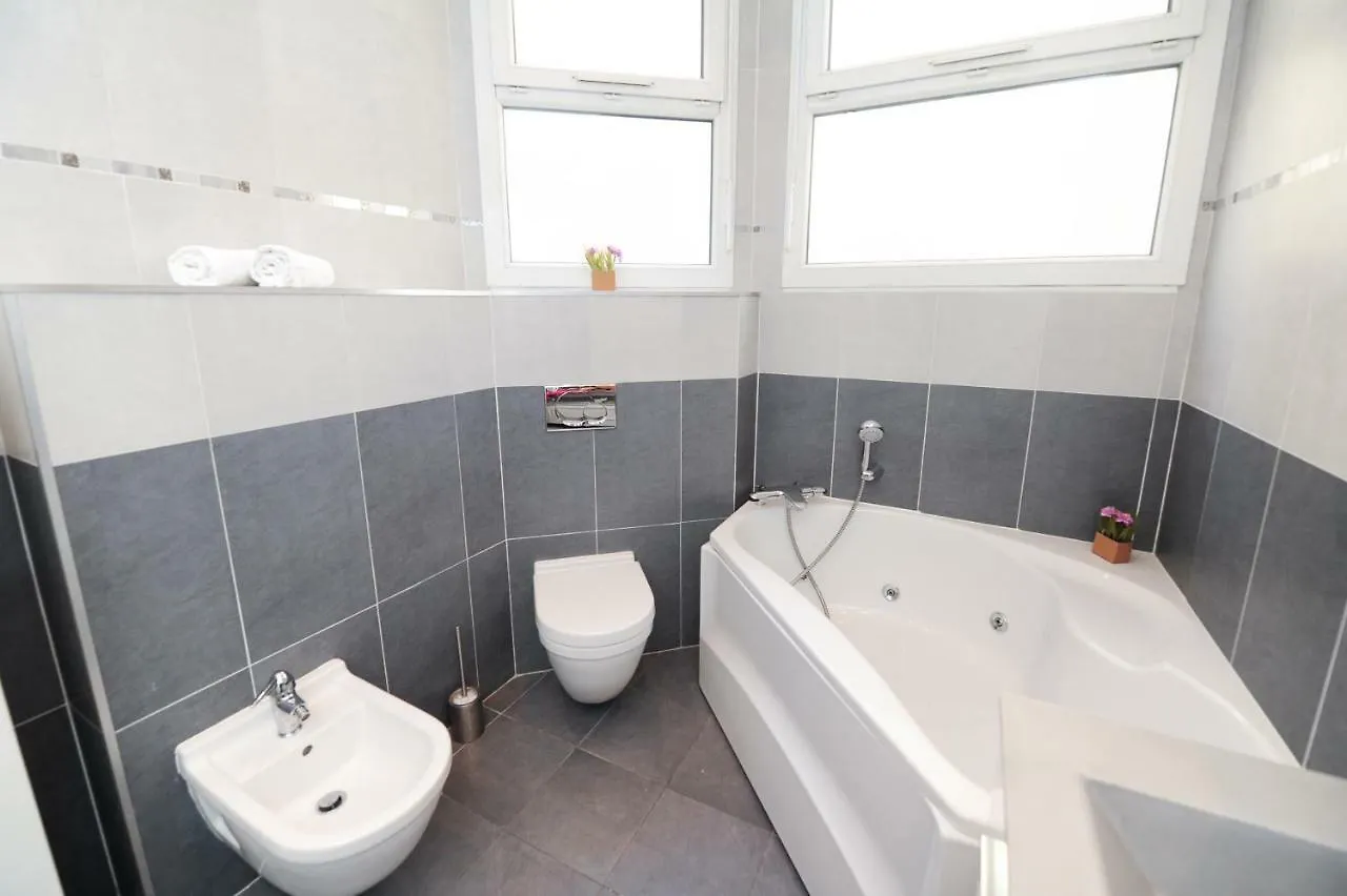 Apartment Le Majestic Promenade - Five Stars Holiday House Nice
